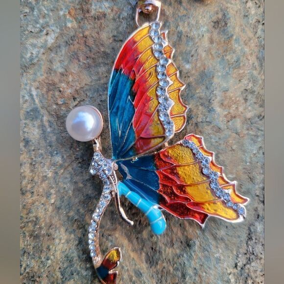 Butterfly Keychain with Door Opener - Picture 12 of 13